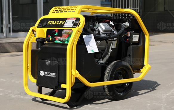 液(yè)壓動力站