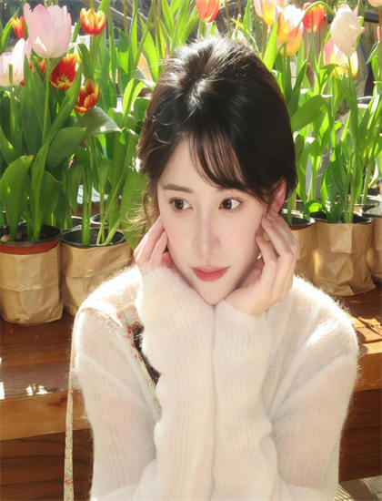 《管理丈夫上司关系的妻子》心理分析：角色心理变化与情感轨迹解读