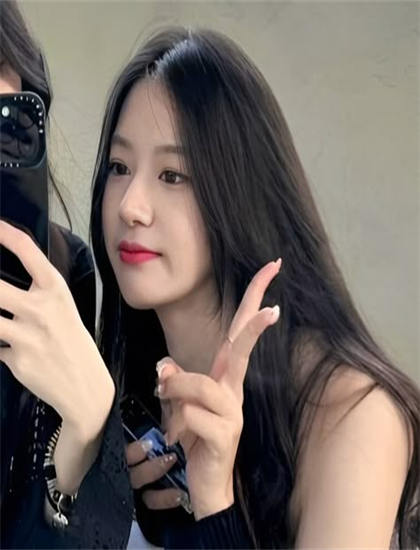 带你走进翡翠英雄的幕后世界：获奖背后的努力与付出 带你了解电影制作的点点滴滴